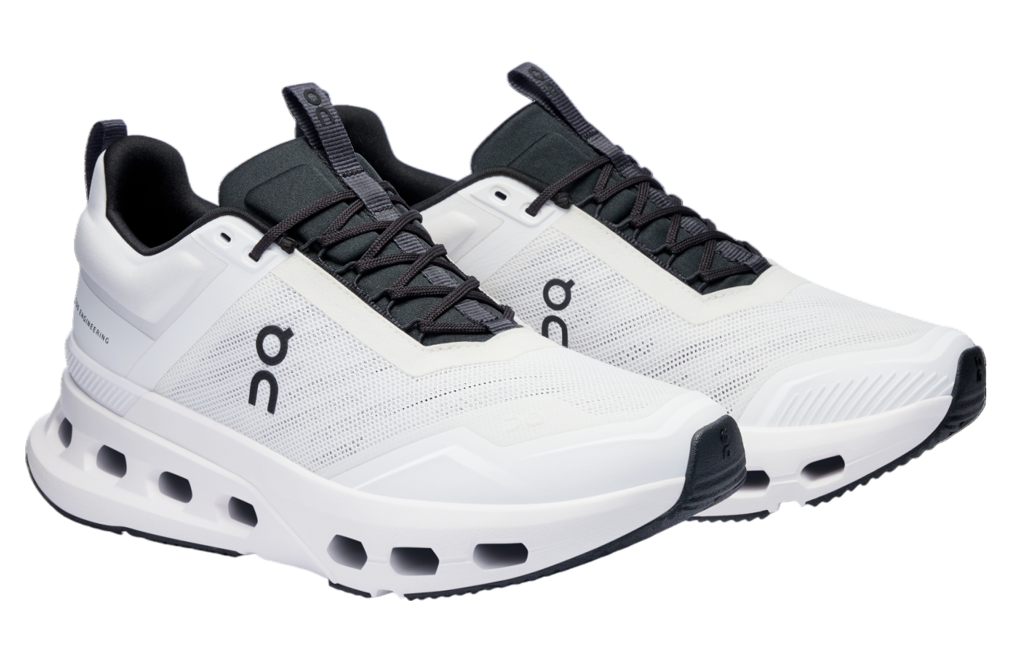 On Cloudnova X WMNS White / Black