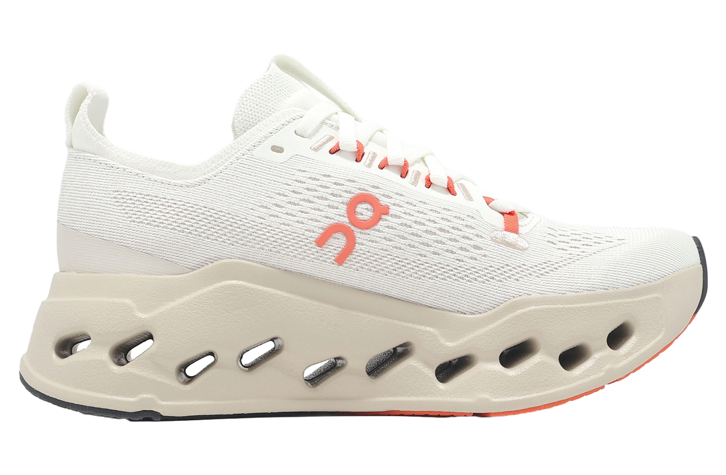 On Cloudsurfer Max WMNS Ivory / Salmon