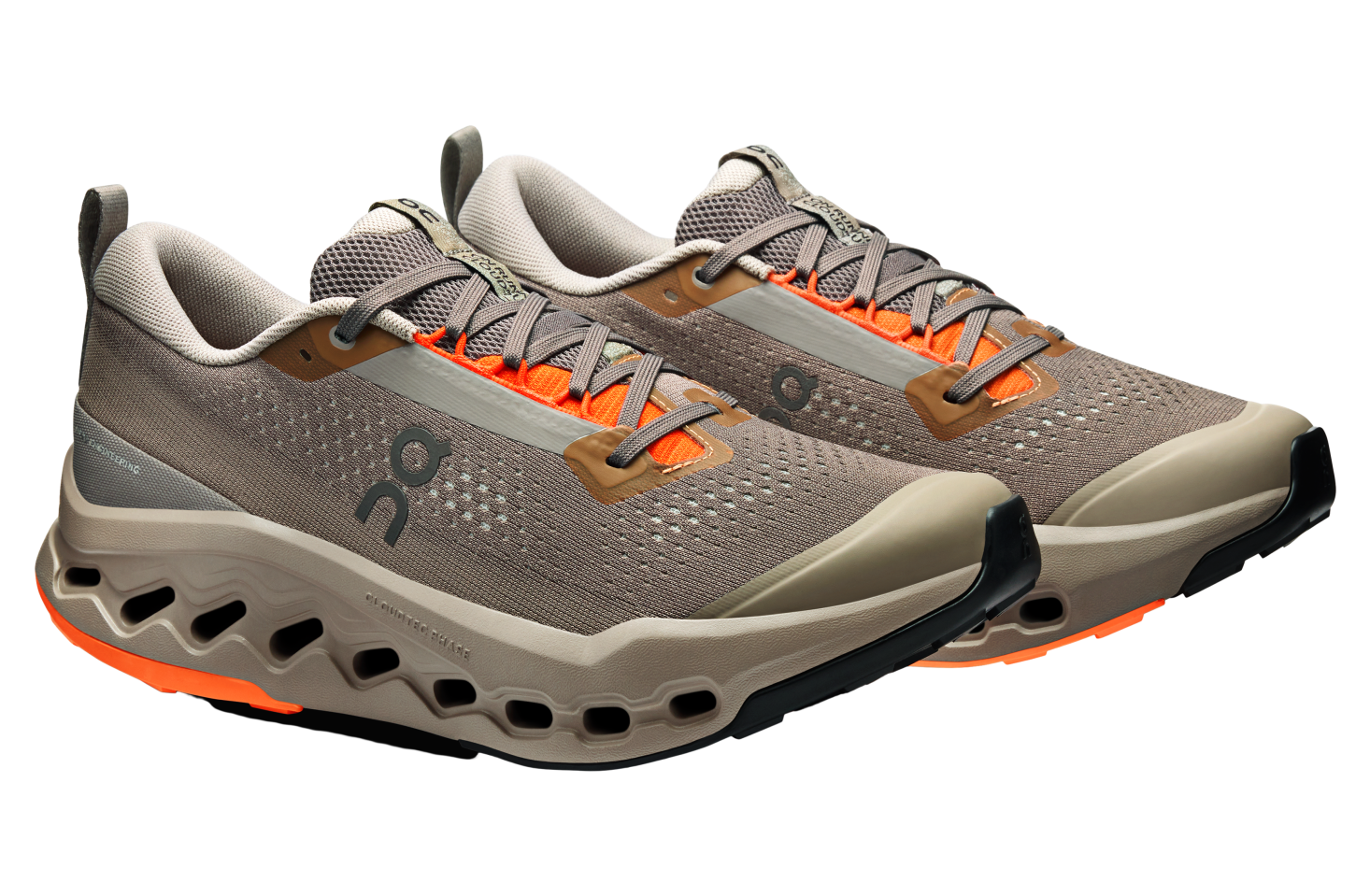 On Cloudsurfer Trail 2 Eclipse / Cinder