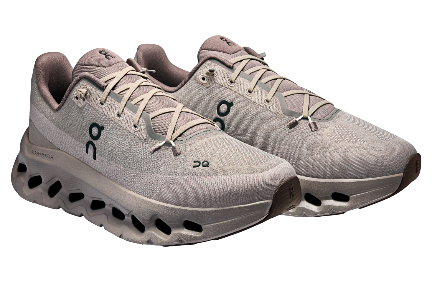 On Cloudtilt Cinder / Ash