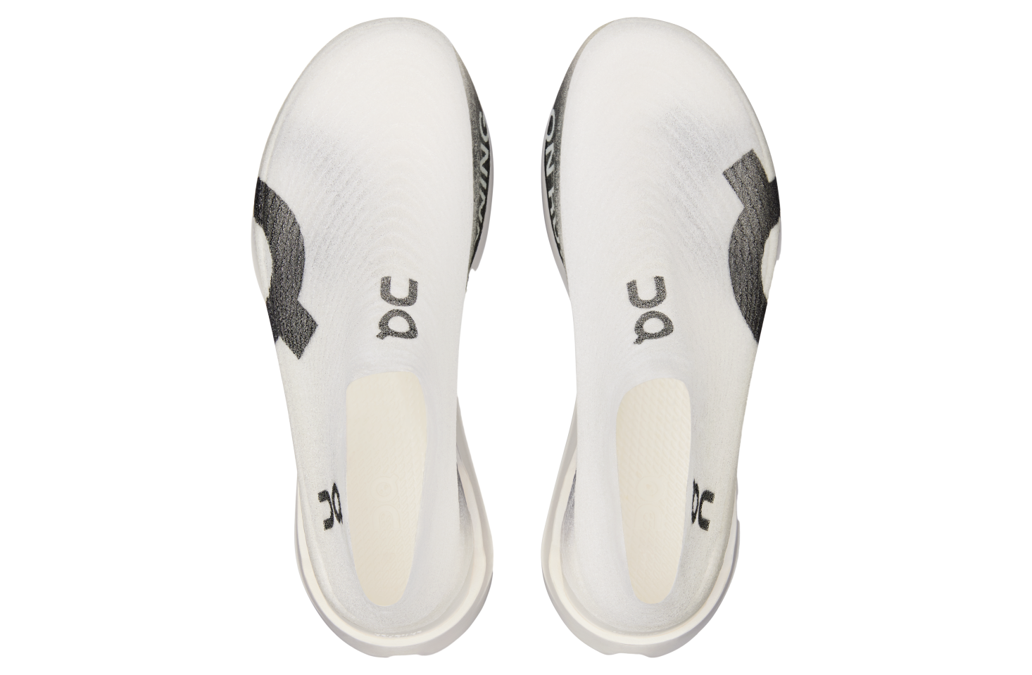 On Lightspray Cloudboom Strike WMNS White / Black