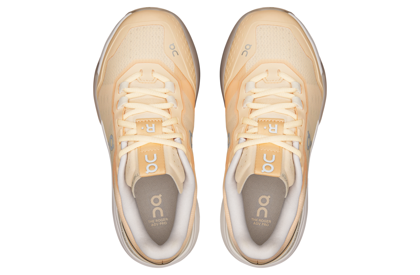 On The Roger Advantage Pro WMNS Blonde / Gardenia