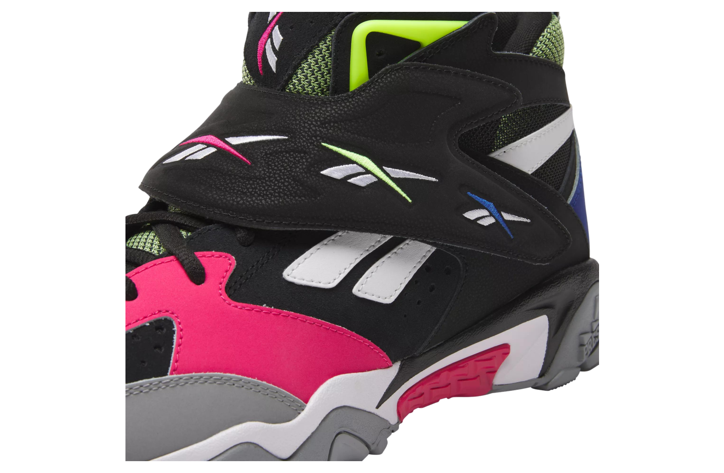 Reebok Preseason 94 Black / Bold Pink