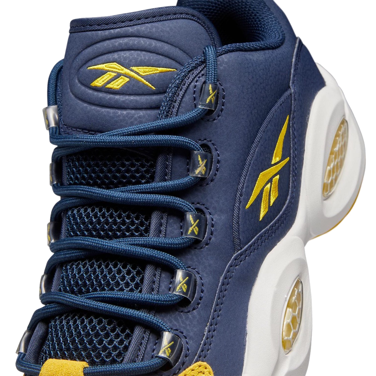 Reebok Question Low Reverse Unworn