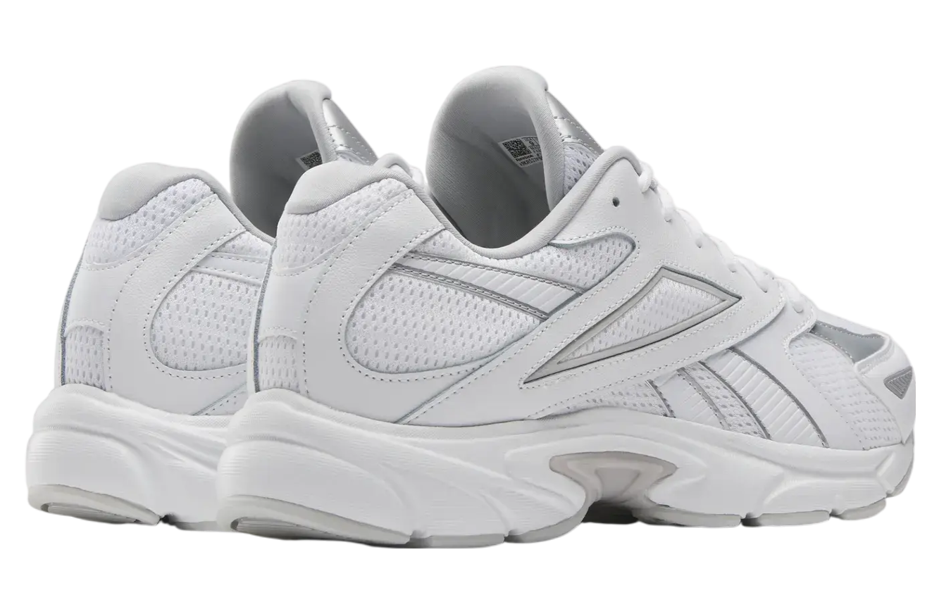 Reebok acciomax white running shoes on sale