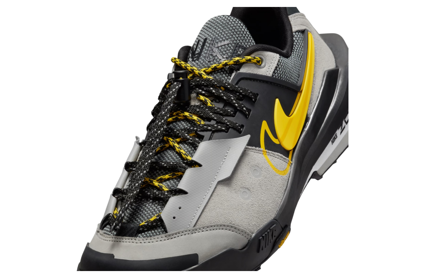 Sacai X Nike Zegamadome Sp Matte Silver / Tour Yellow