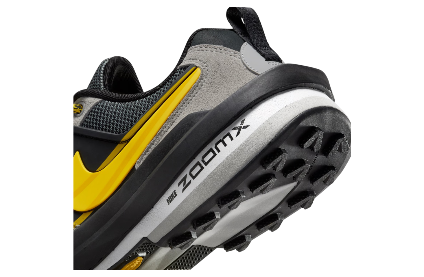 Sacai X Nike Zegamadome Sp Matte Silver / Tour Yellow