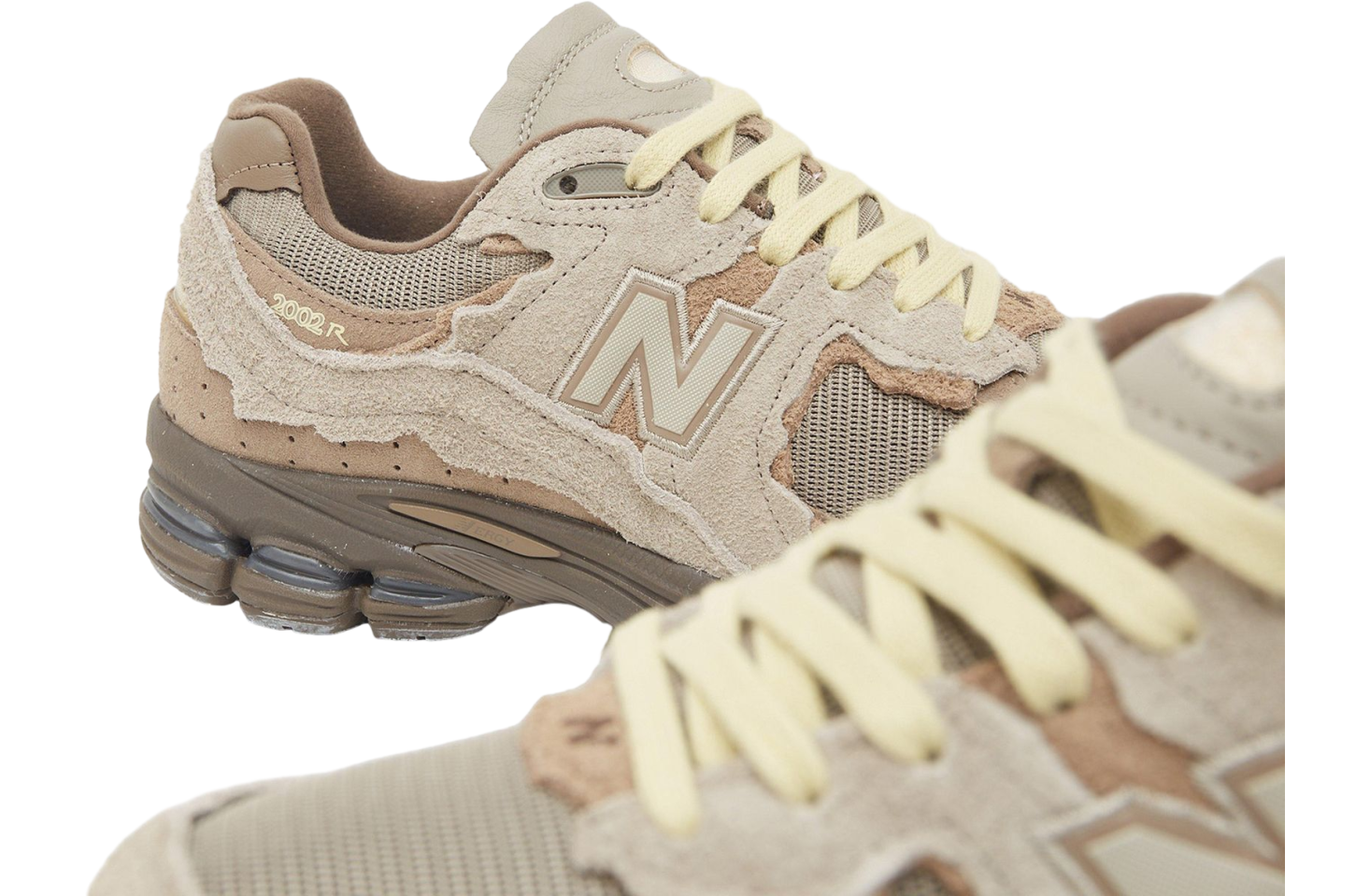 Size? x New Balance 2002R