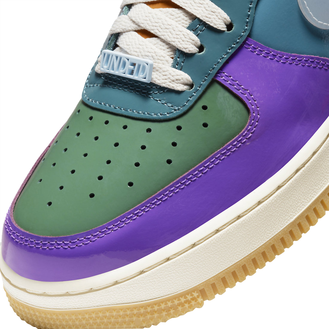 Undefeated x Nike Air Force 1 Low Wild Berry DV5255-500