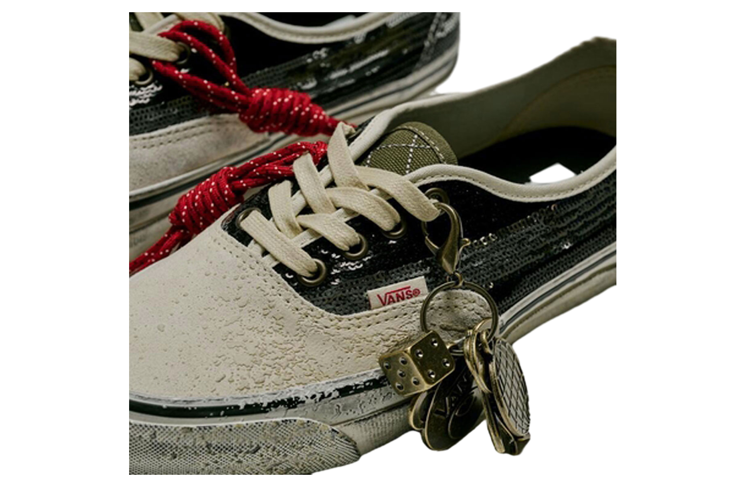 Vans Authentic Black / White