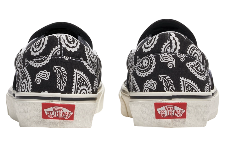 Vans Classic Slip-On Primavera Paisley Black