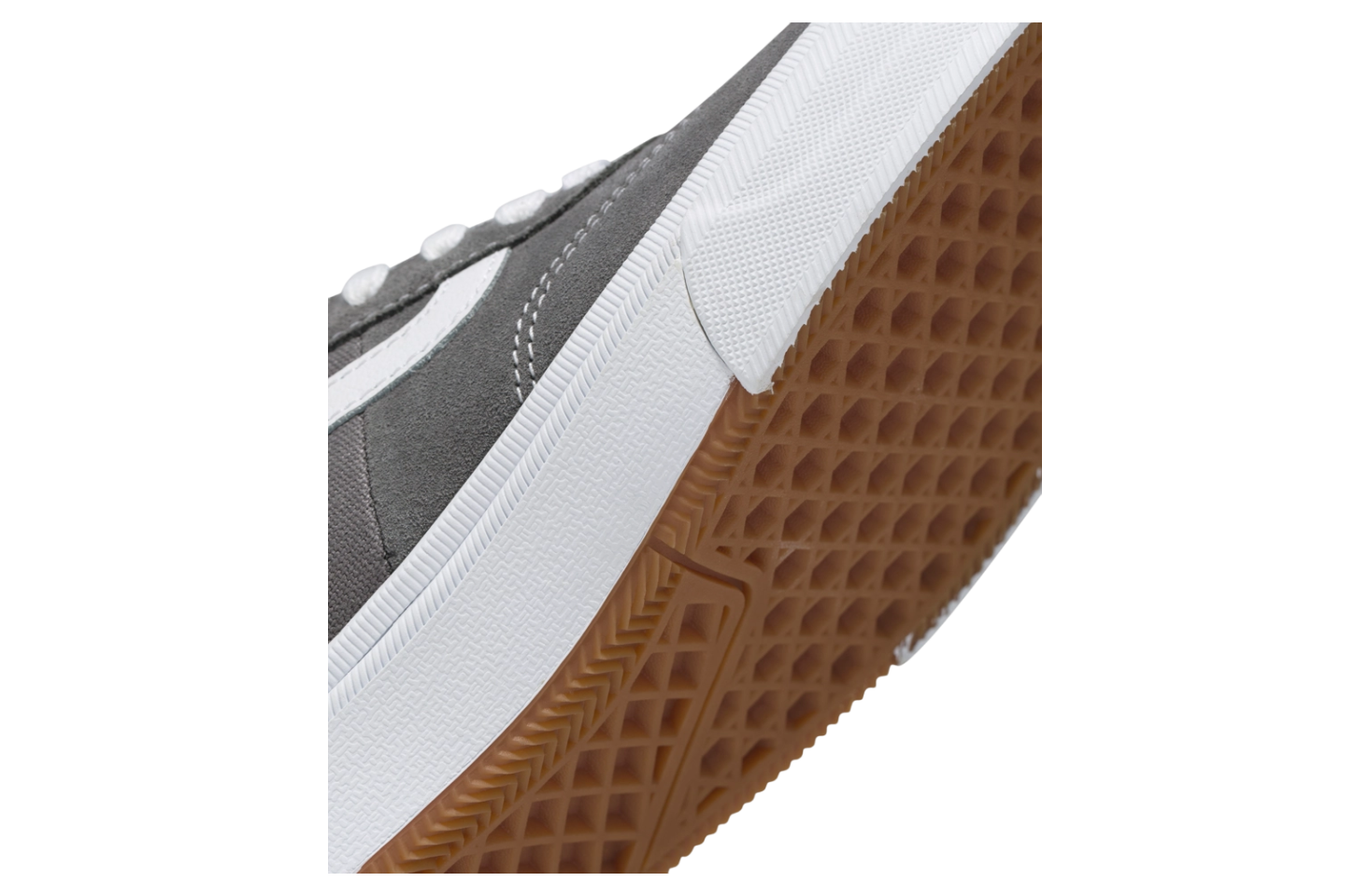 Vans Gilbert Crockett WMNS Pewter / True White