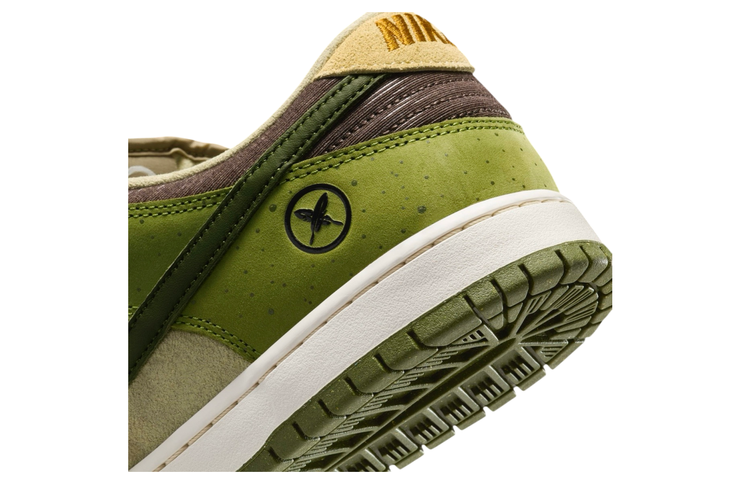 Yuto Horigome x Nike SB Dunk Low Asparagus