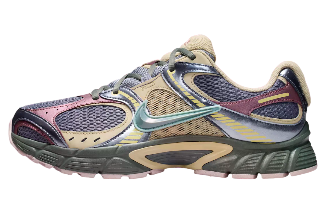 A Ma Maniere x Nike V5 Rnr Light Carbon / Desert Khaki