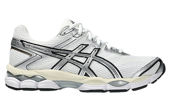 Asics Gel-Cumulus 16 White / Black