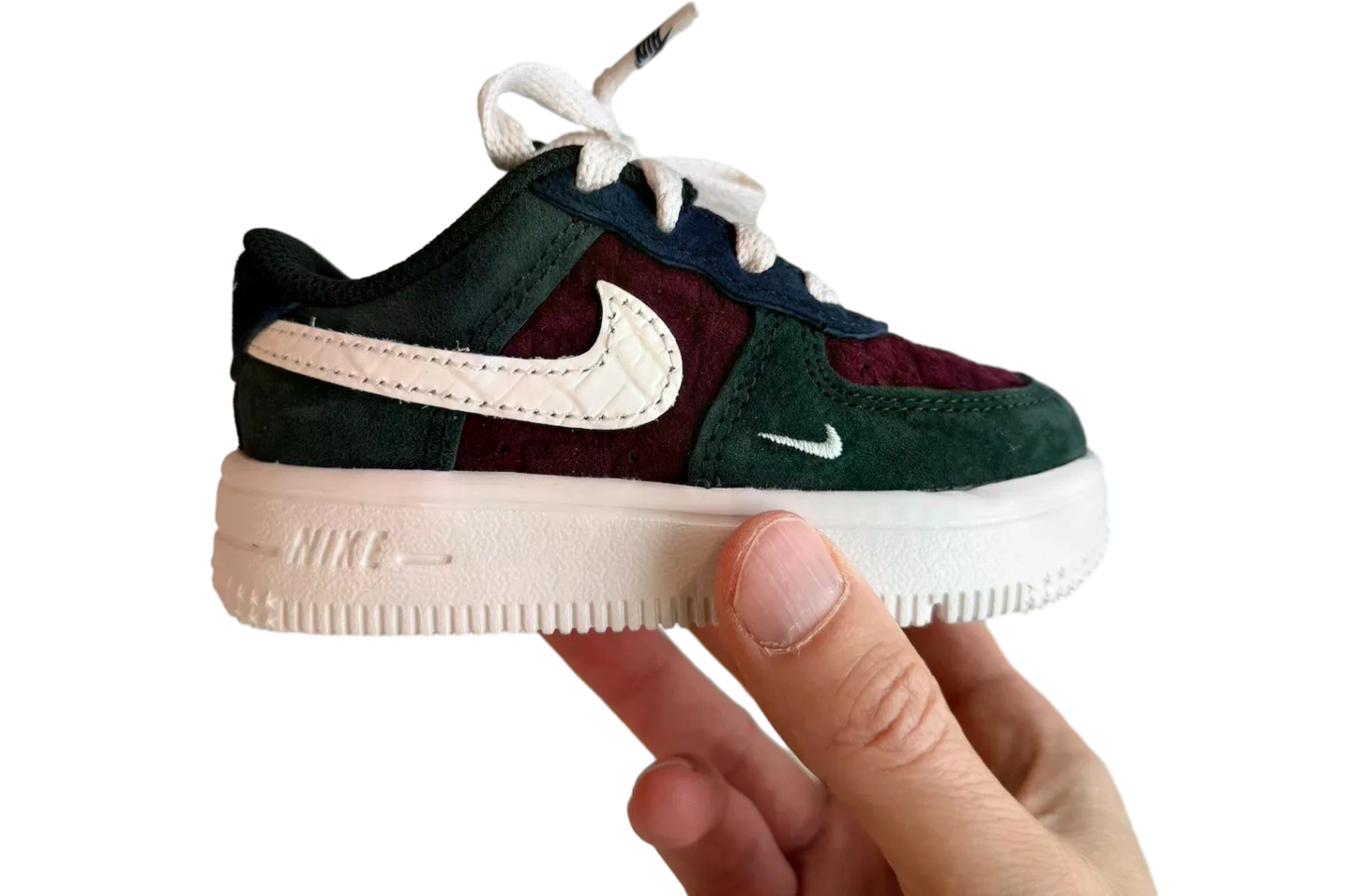 Kith x Nike Air Max 95 Kithmas GS