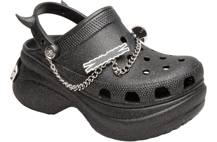LE Sserafim x Crocs Bae Clog WMNS - Nov 2025 - 212454