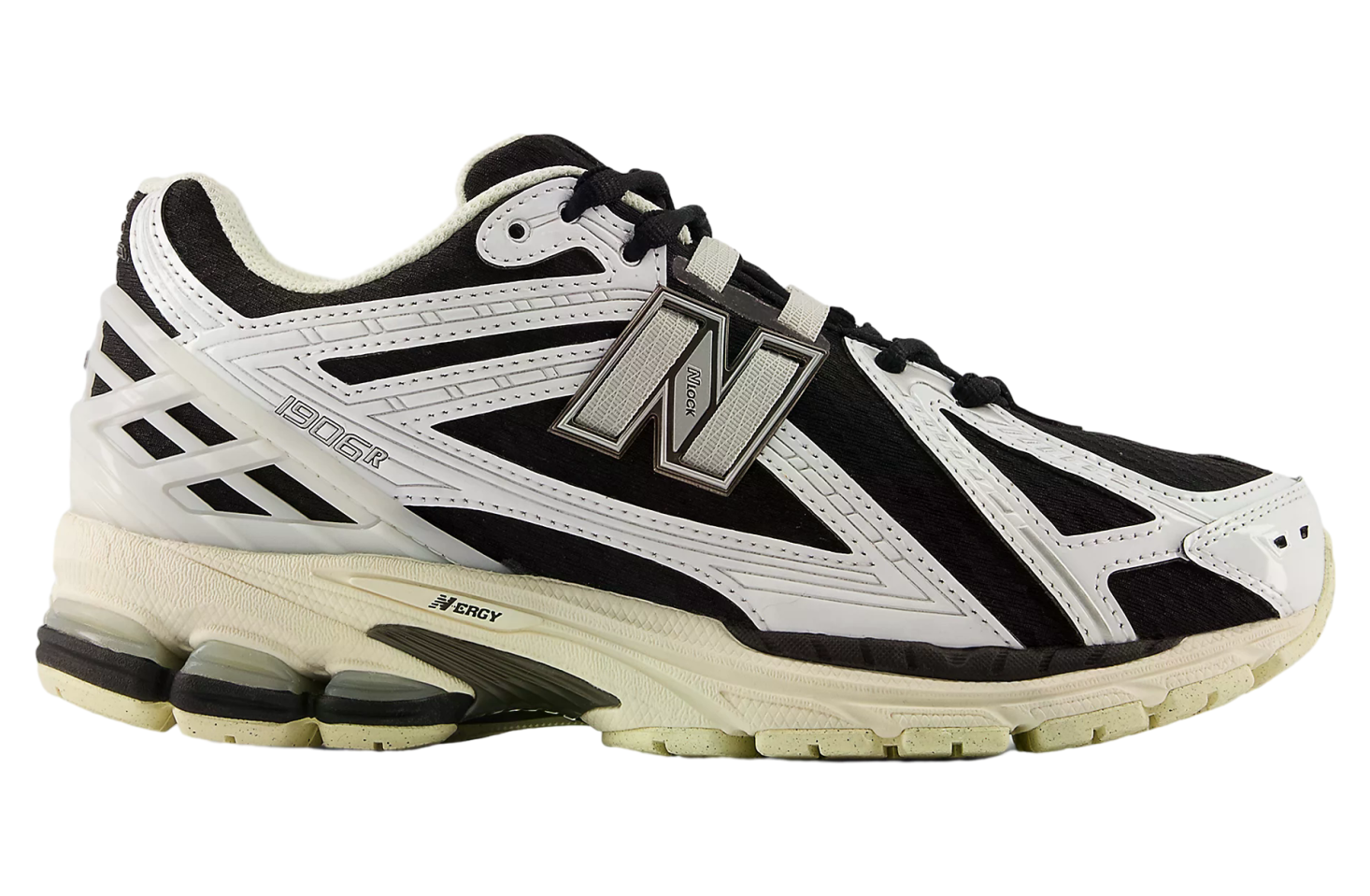 NEW BALANCE　1906R New Balance 1906r White / Black / Black Metallic - Jul 2025