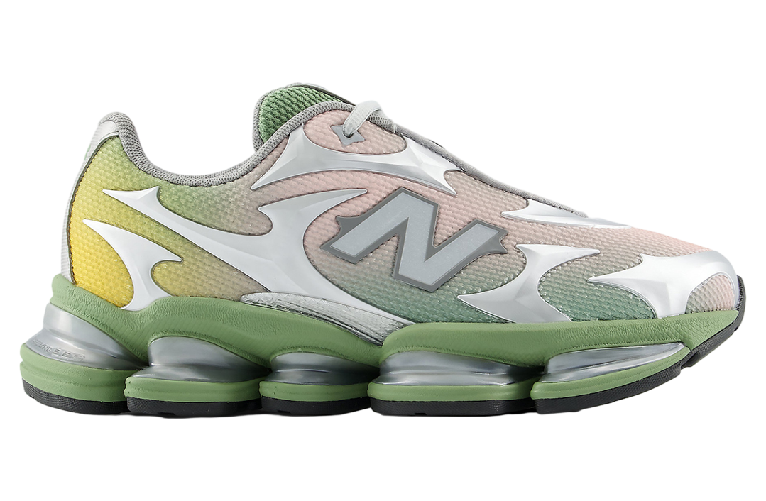 New Balance 2000 Silver Metallic / Oregano