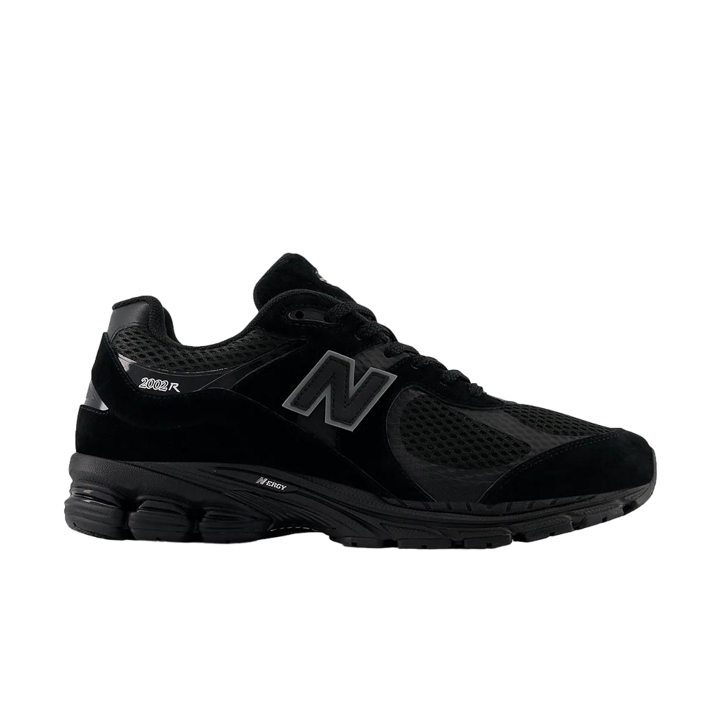 New Balance 2002R Black / Black Metallic