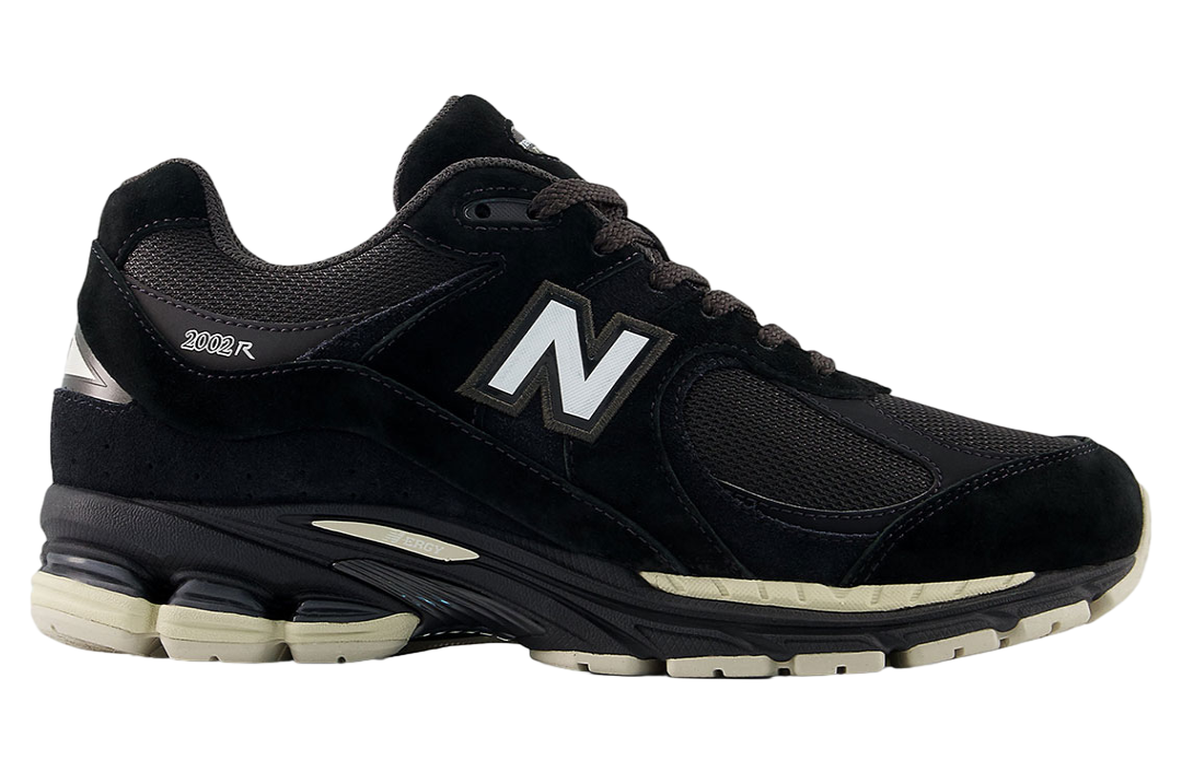 New Balance 2002r Black / Oat