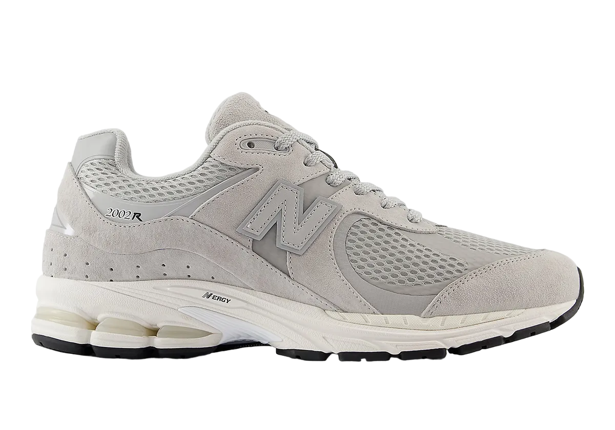 New Balance 2002R Raincloud / Silver Metallic