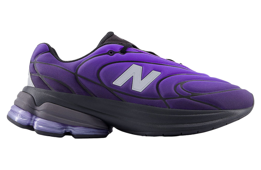 New Balance 5030 Black / Electric Indigo