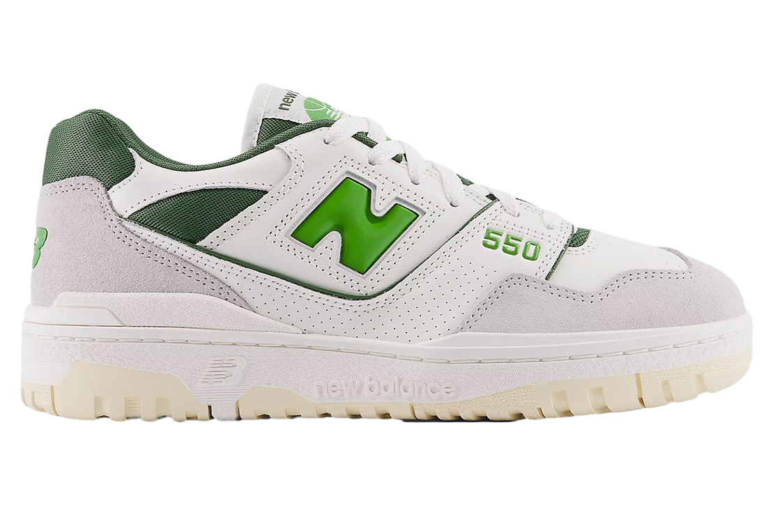 New Balance 550 Sea Salt / Alpine Green