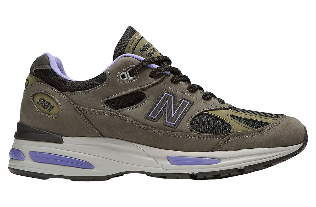 New Balance 991v2 Raven