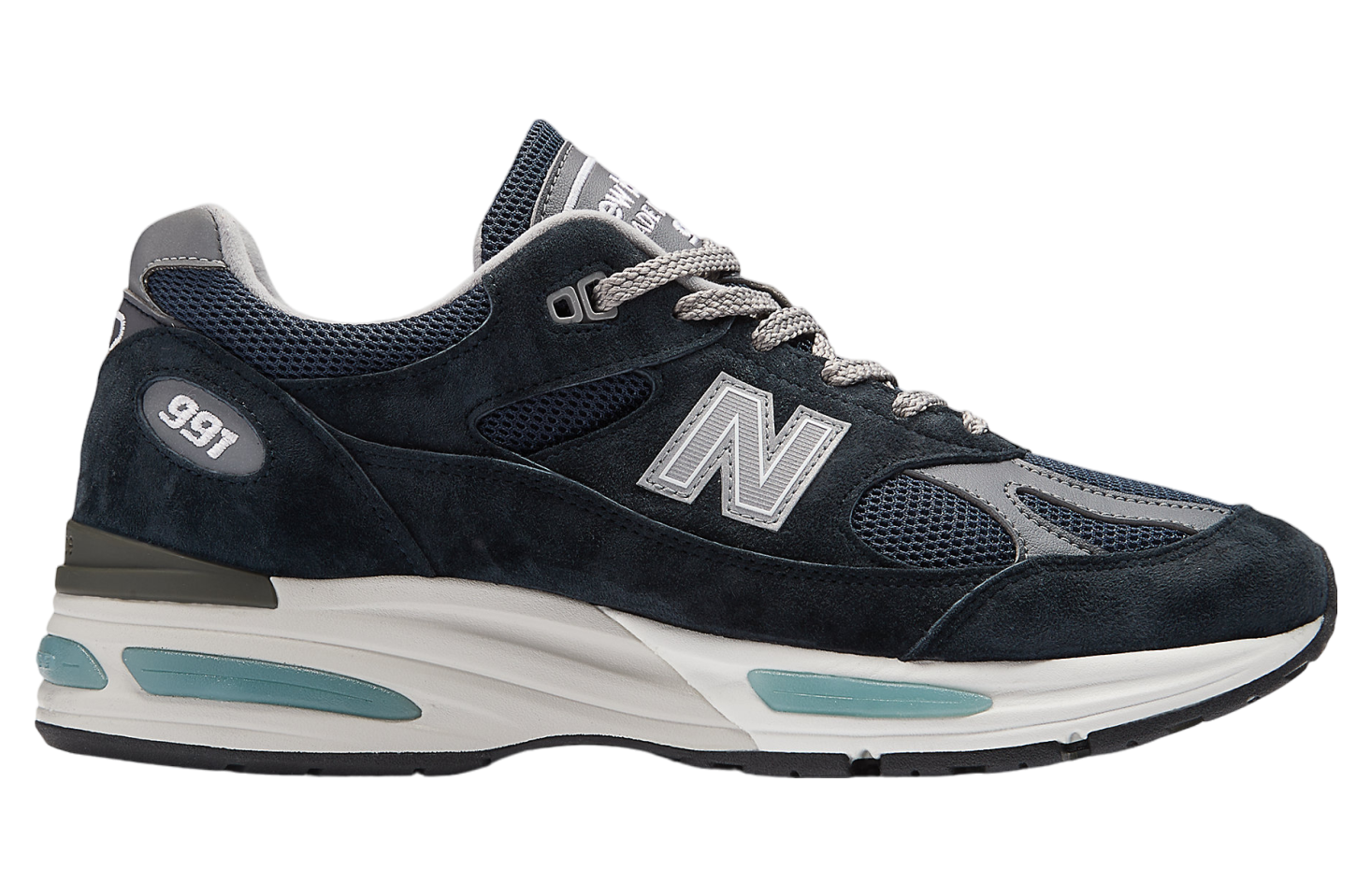 New Balance Made in UK 991v2 Dark Navy / Smoked Pearl