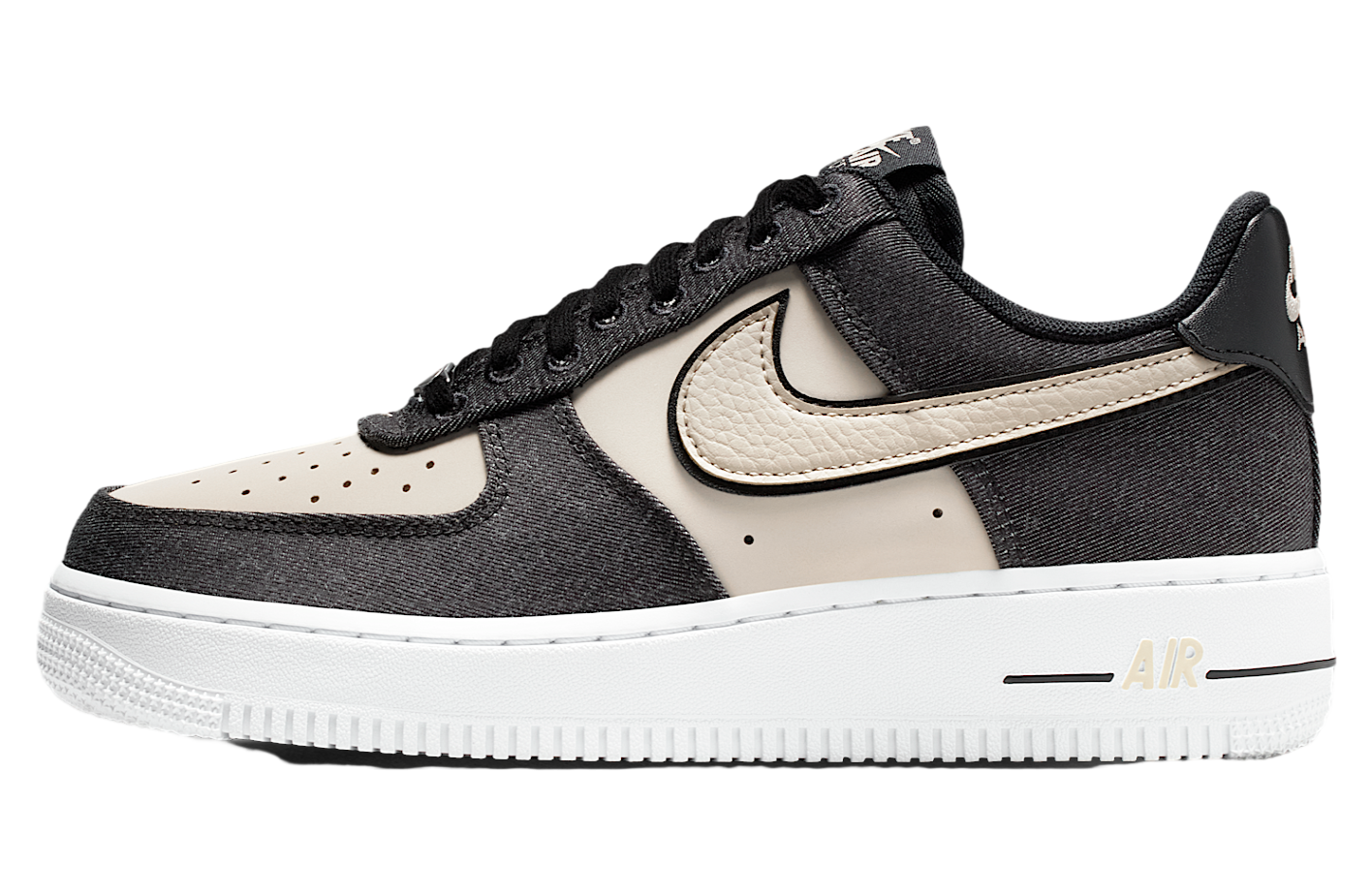 Nike Air Force 1 07 SE WMNS Black / White