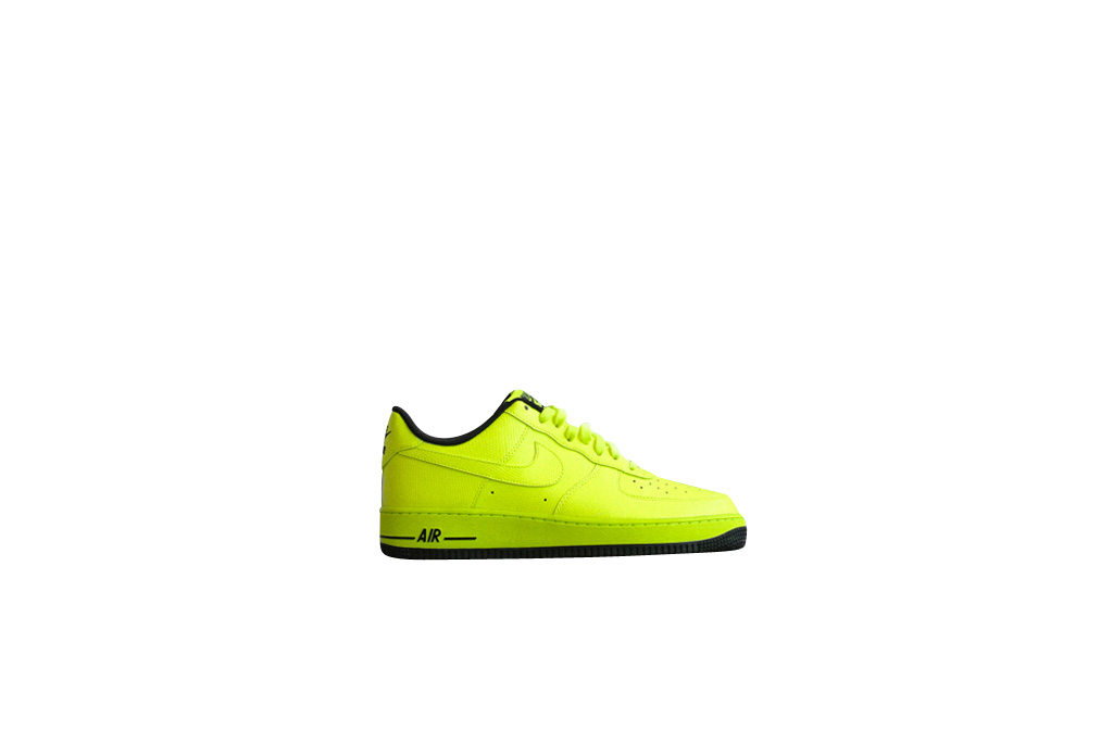 Nike Air Force 1 Low "Volt" - Dec 2014 - 488298703