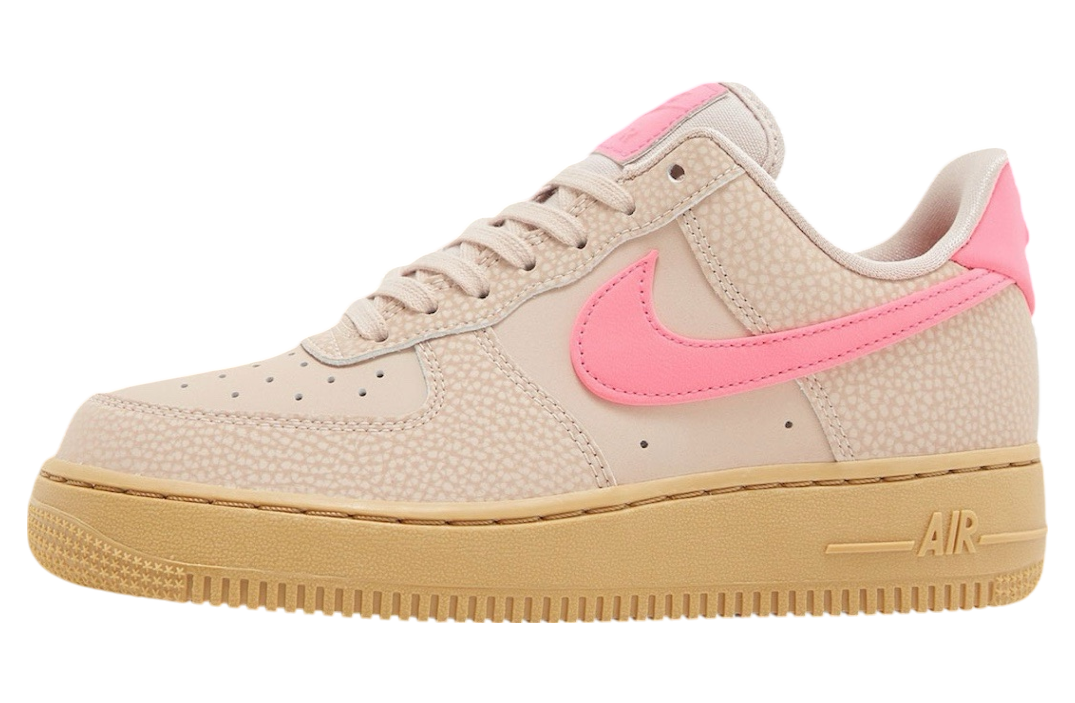 Nike Air Force 1 Low WMNS Particle Beige Hyper Pink