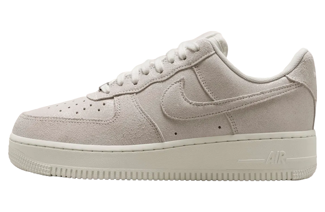 Nike Air Force 1 Low WMNS White / Sail / Team Red