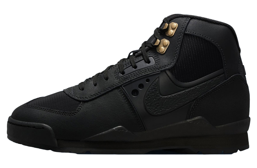 Nike Baltoro Black / Metallic Gold