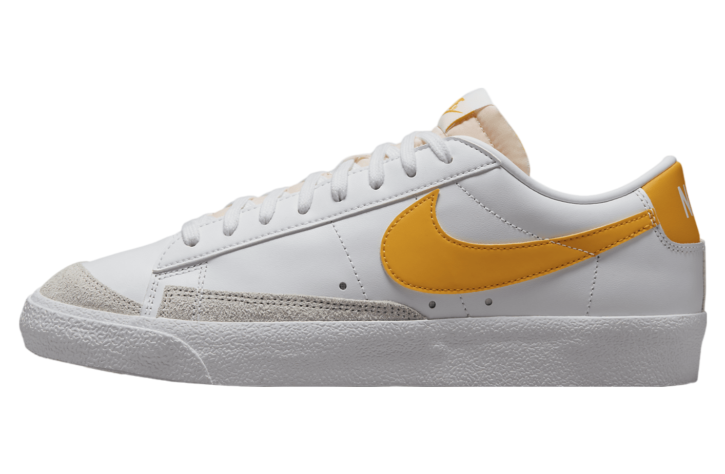 Nike Blazer Low 77 Vintage White / University Gold