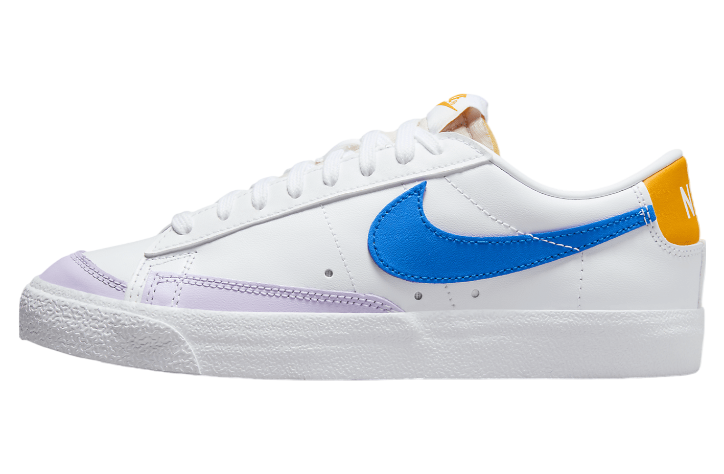 Nike Blazer Low 77 WMNS White / Alchemy Pink / Photo Blue