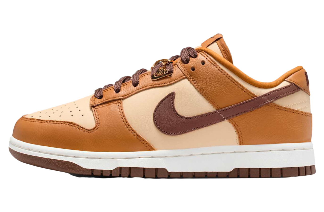 Nike Dunk Low SE WMNS Desert Ochre / Fauna Brown