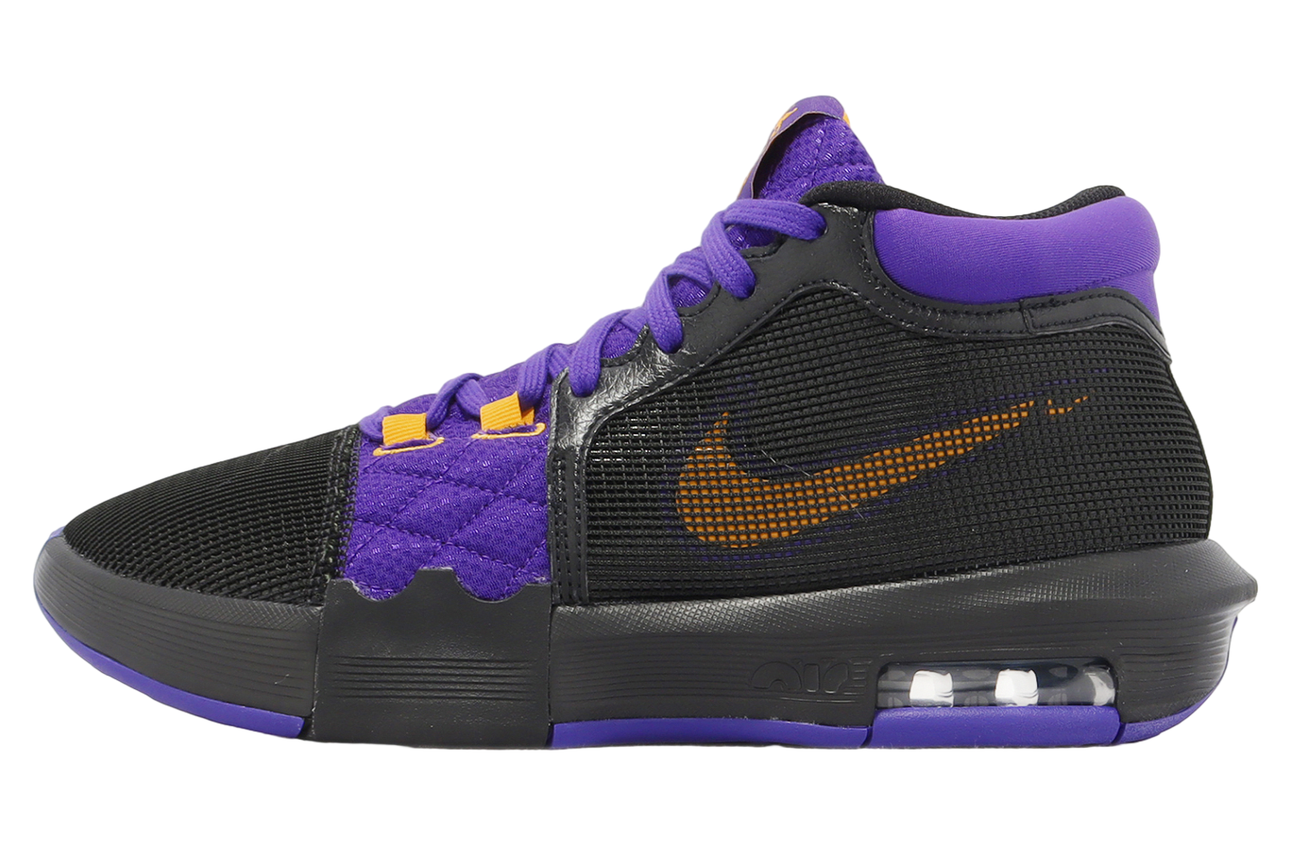 バッシュ　24cm Nike Lebron Witness VIII EP BUY Nike LeBron Witness VIII EP Black / Universiry Gold