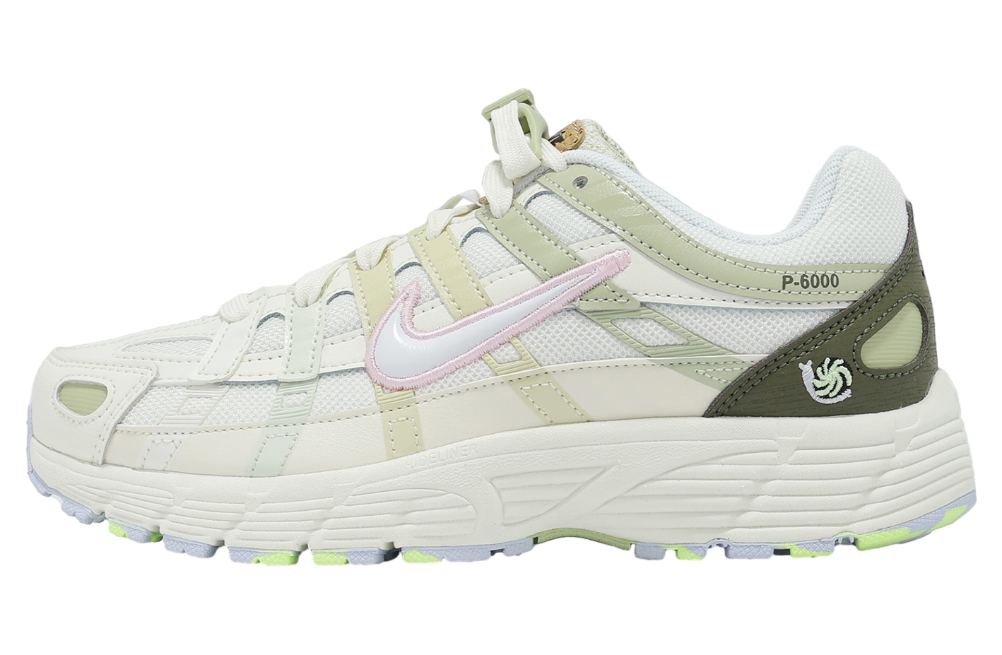 さか NIKE P-6000 