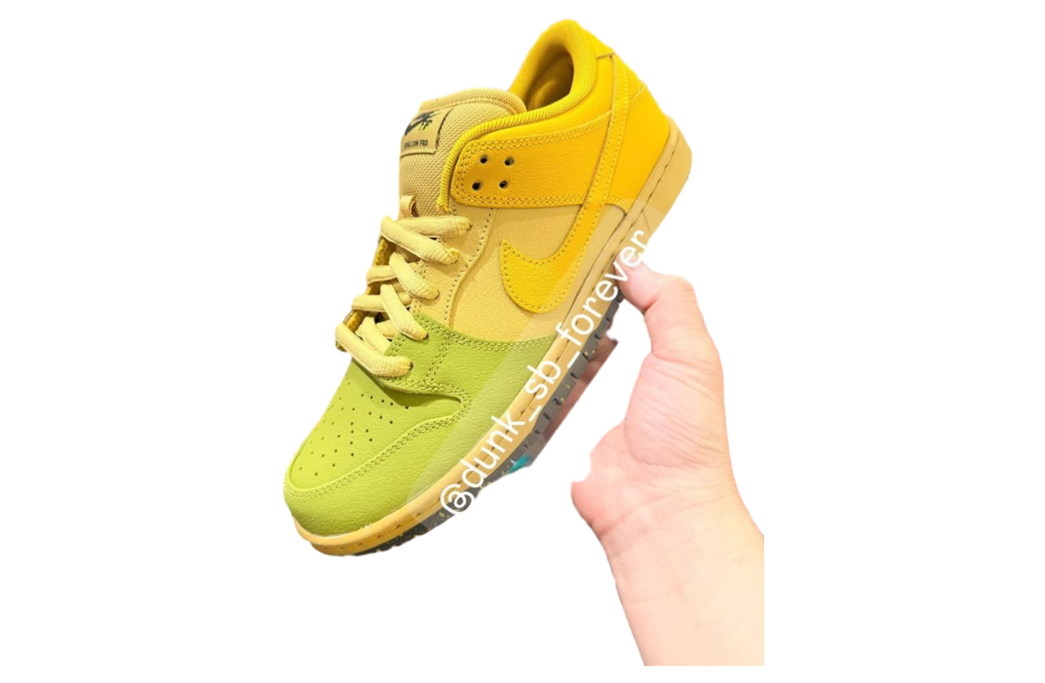 Nike SB Dunk Low Saffron Quartz Saffron Quartz / Pear