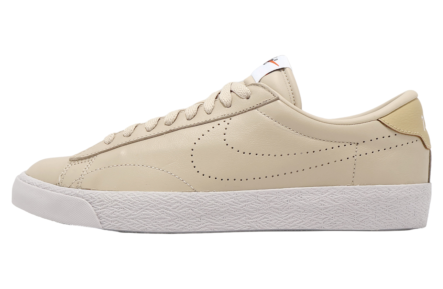 Nike Tennis Classic AC Sanddrift