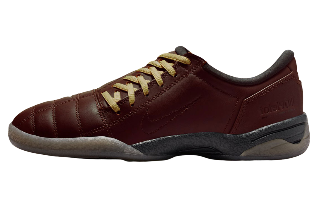 Nike Total 90 III WMNS Morse Code