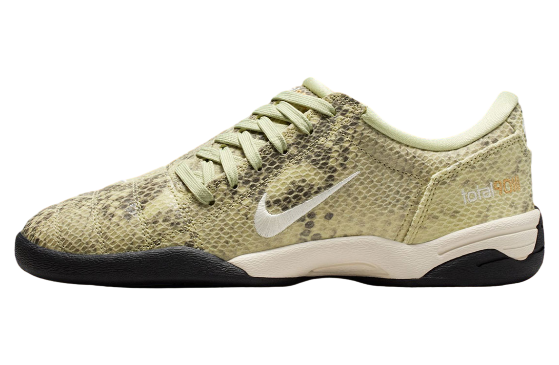 Nike Total 90 Iii WMNS Olive Aura / Pale Ivory