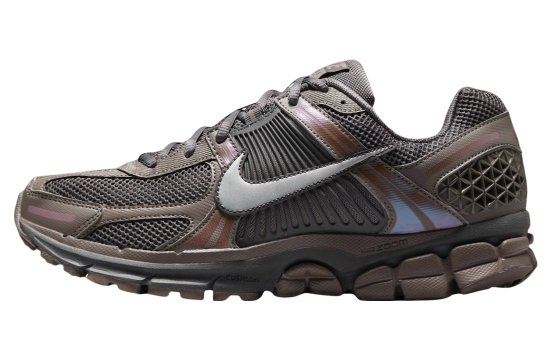 Nike Zoom Vomero 5 Cave Stone / Metallic Silver