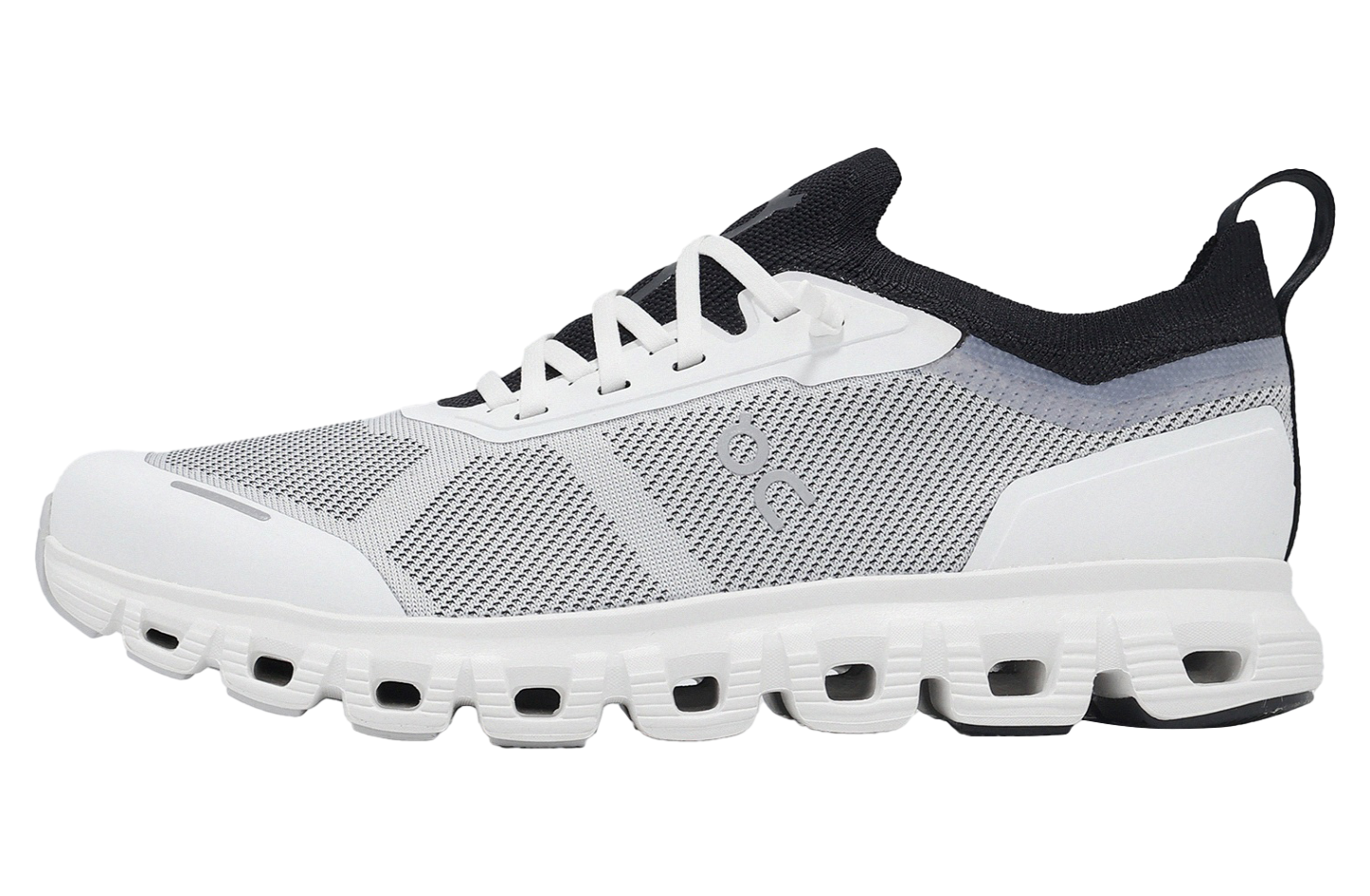 On Cloud 6 Versa White / Black