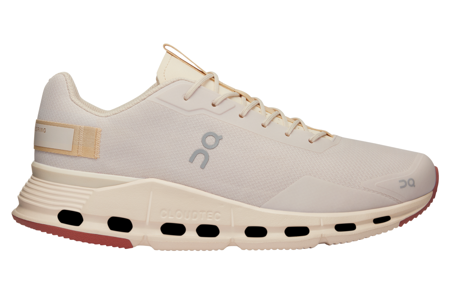 On Cloudnova Form Sand / Moon