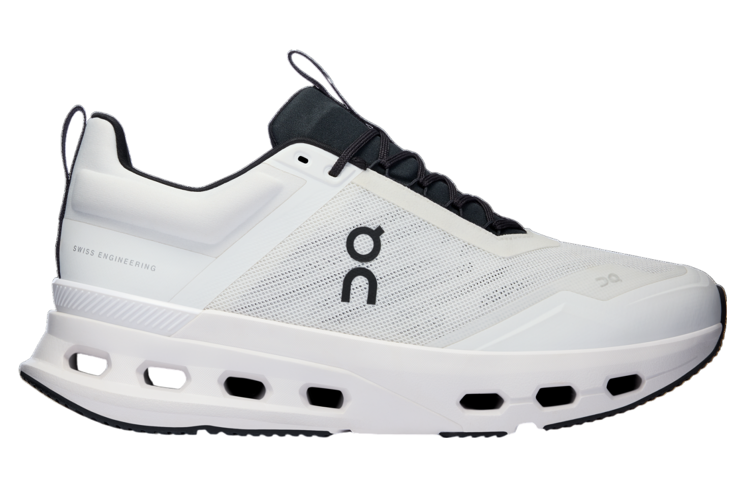 On Cloudnova X White / Black