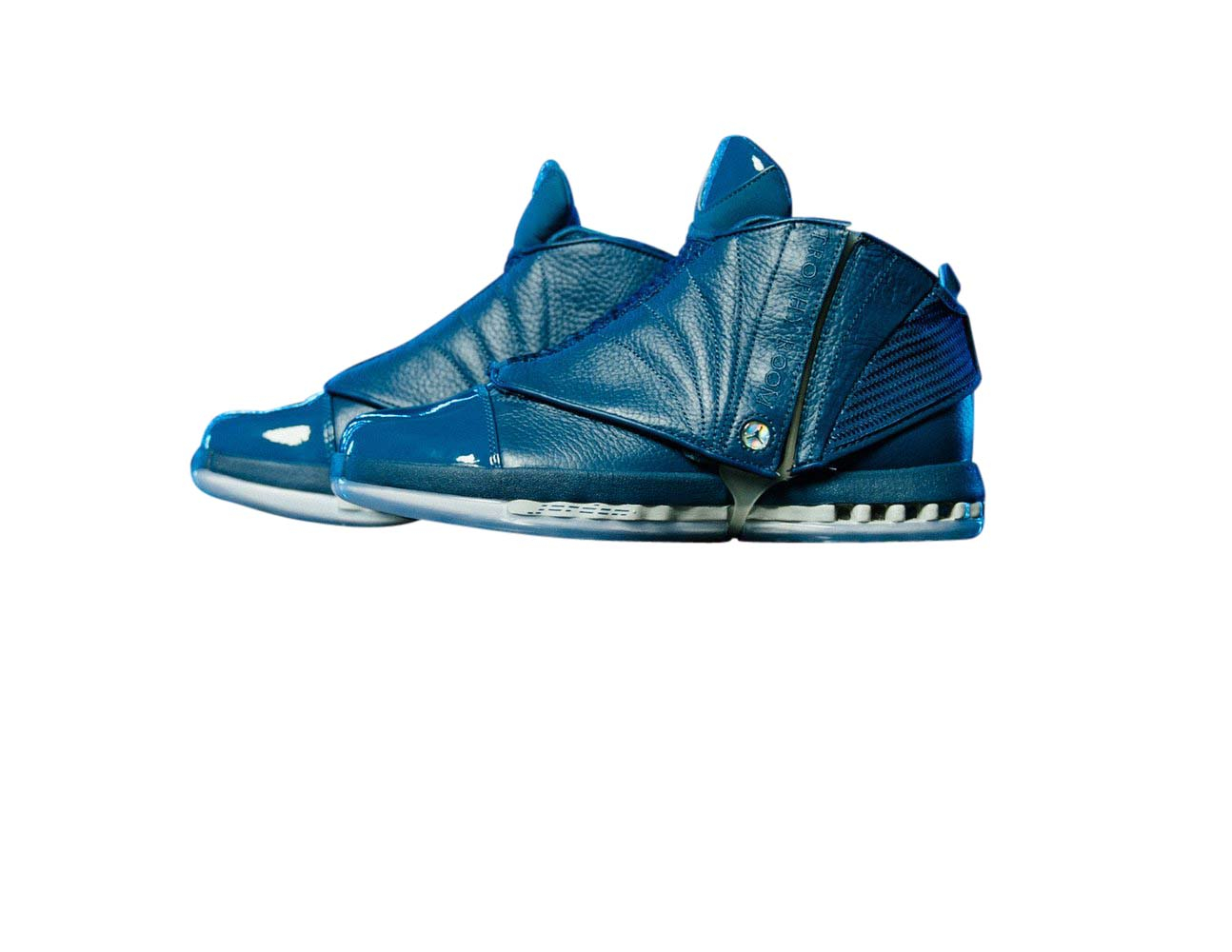 Jordan 16 hotsell blue and white