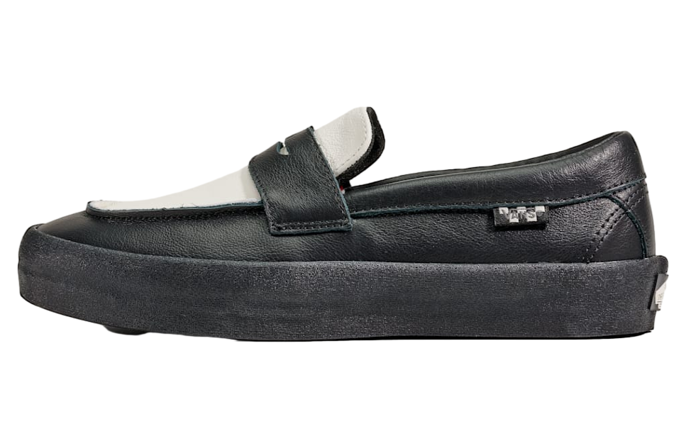 Vans Skate Loafer Black / White